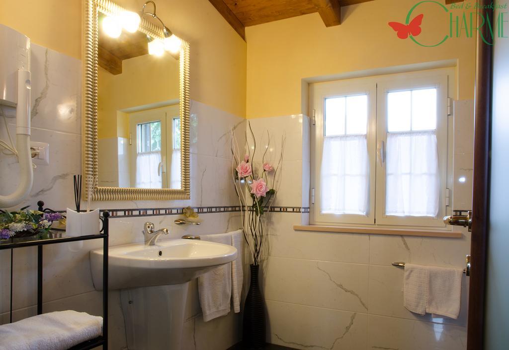 B&B Charme Sora Habitación foto