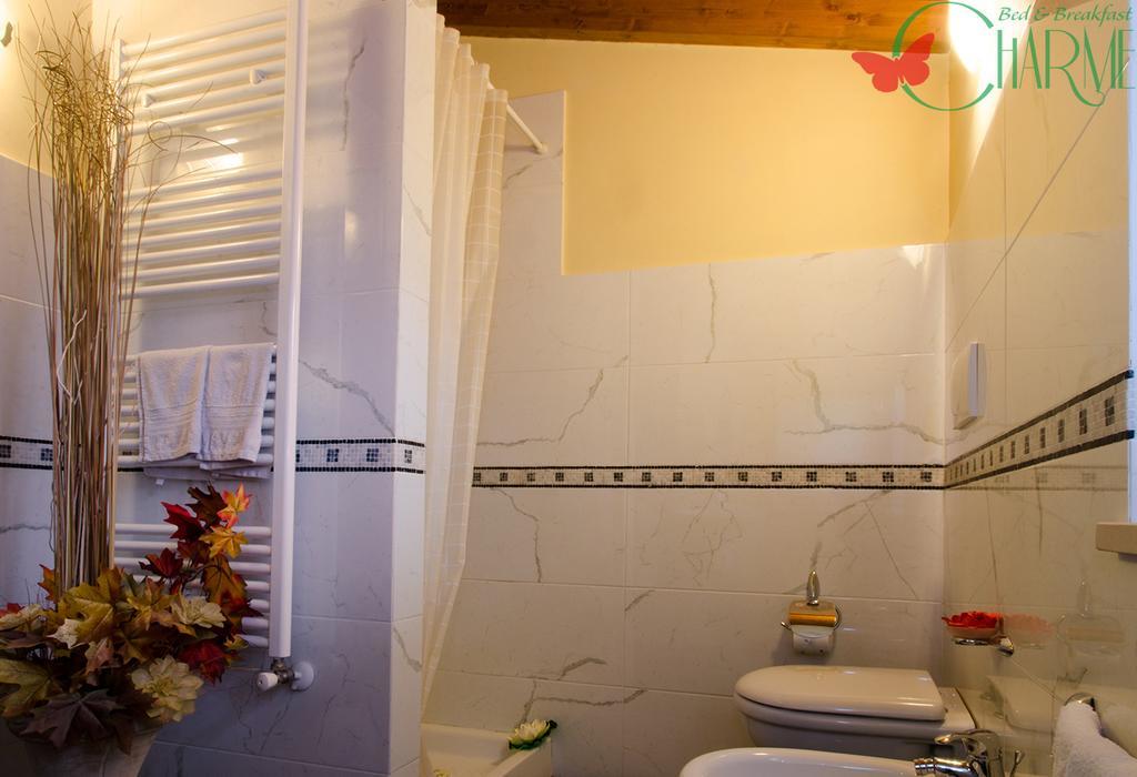 B&B Charme Sora Habitación foto
